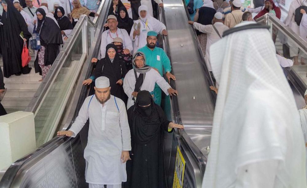 توطين وظائف مشغلي السلالم بالمسجد الحرام