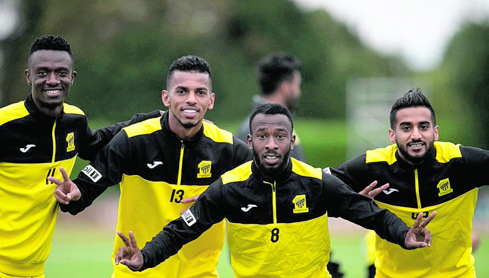 الهلال يفرض السرية في برمنجهام.. وإيقاف جوناس يربك دياز