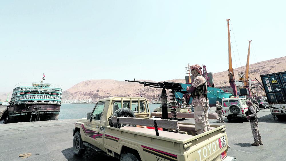 الجيش اليمني يقترب من «عاهم».. وخسائر فادحة للحوثي
