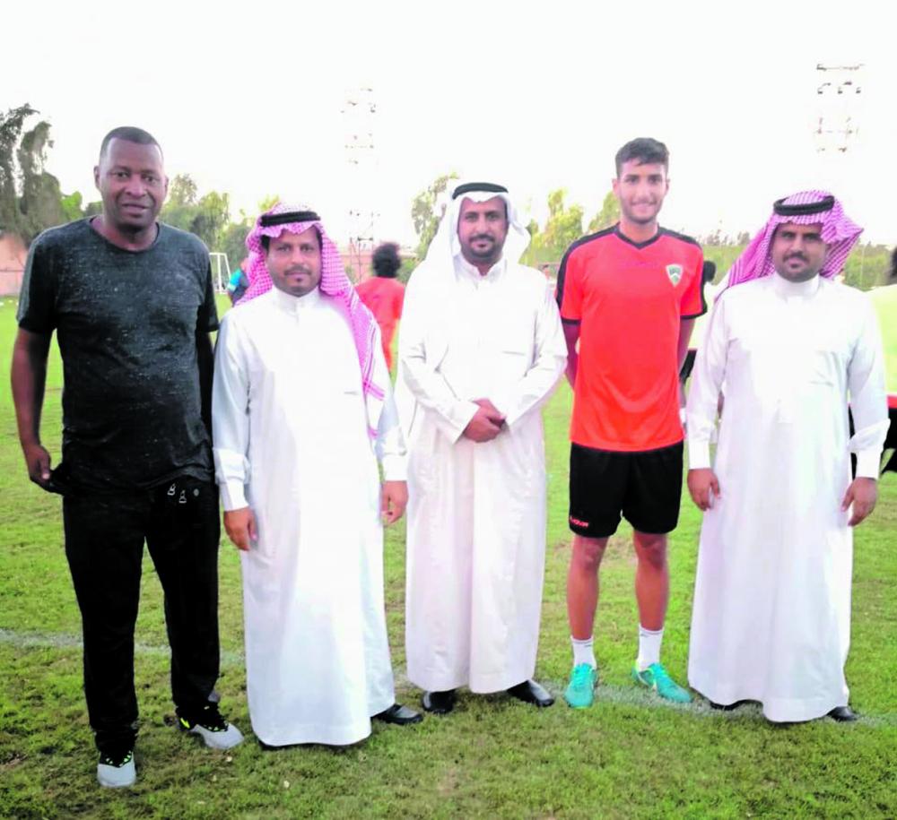 الأنصار يضم الحذيفي وينتصر على سموحة