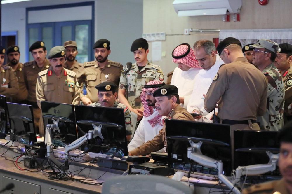 نائب أمير مكة يتابع الحالة الجوية فى المشاعر