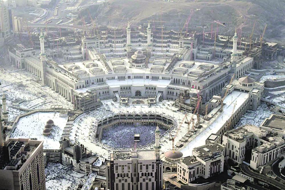 الحجاج ينعمون بالأمان في أطهر البقاع