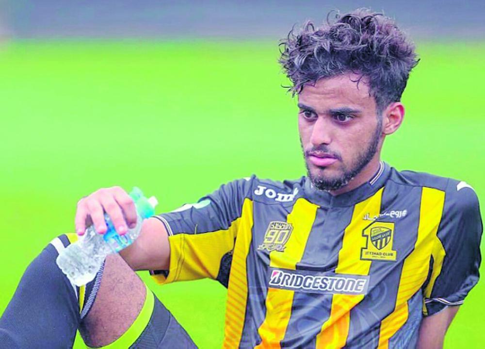 الشباب يطلب مدافع الاتحاد