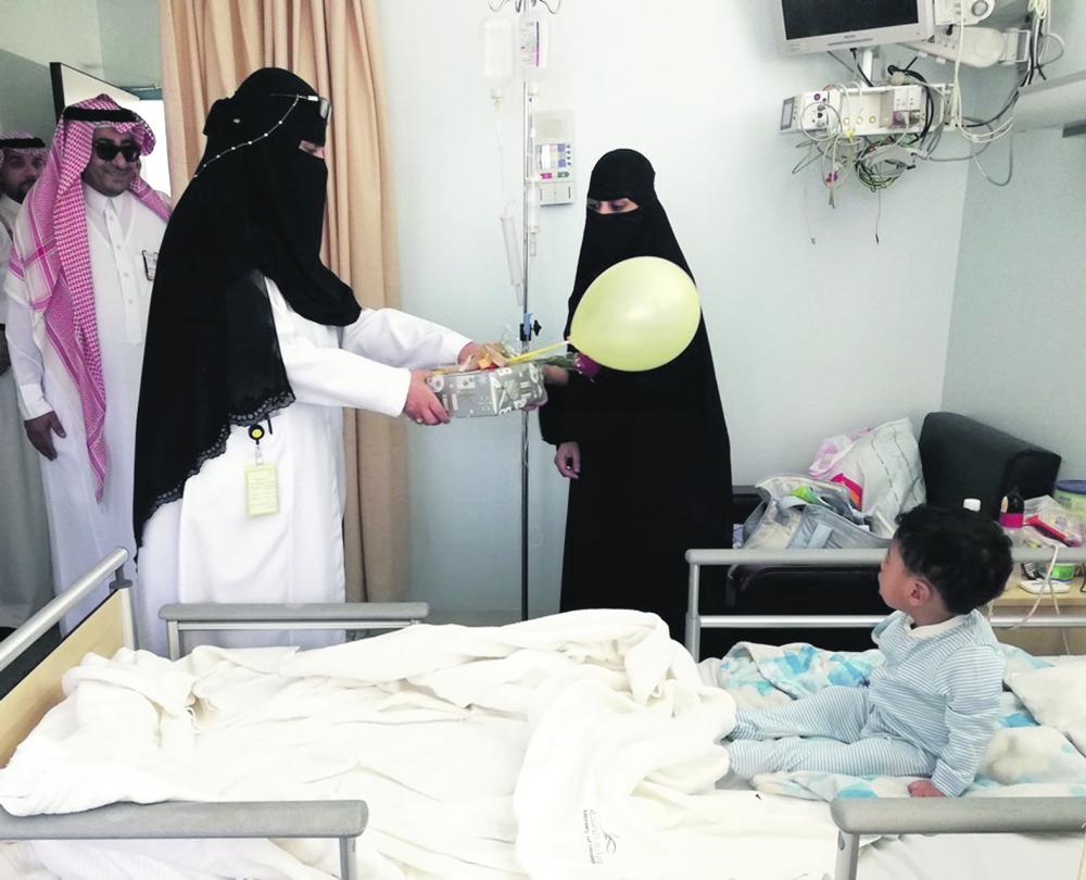 «ولادة الدمام» يعايد المنومين بعيد الأضحى