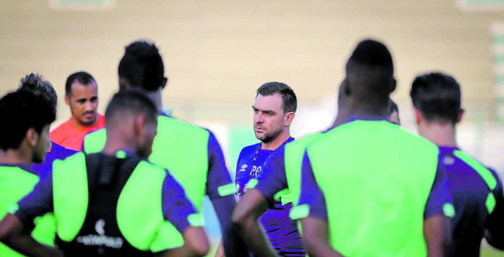 الأهلي يبحث عن الفوز أمام المحرق في «العربية»