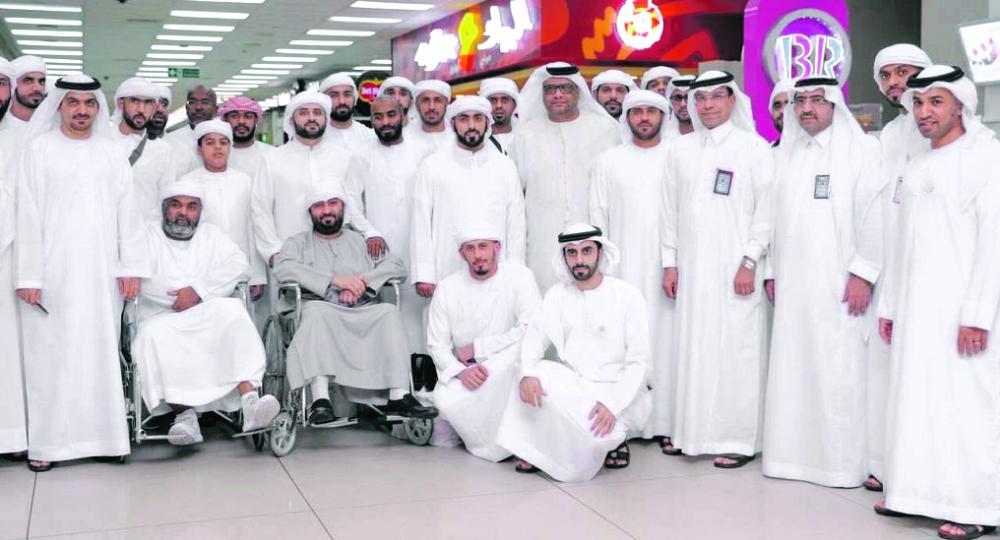 246 حاجًا من أسر شهداء الإمارات يغادرون جدة
