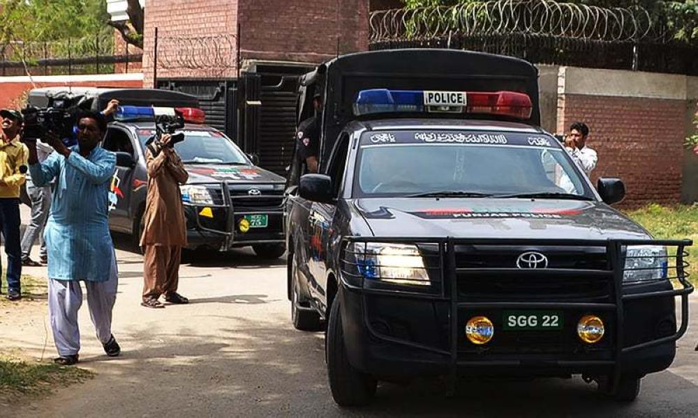 باكستان .. اعتقال 13 شخصاً حاولوا تدمير مدارس للبنات 