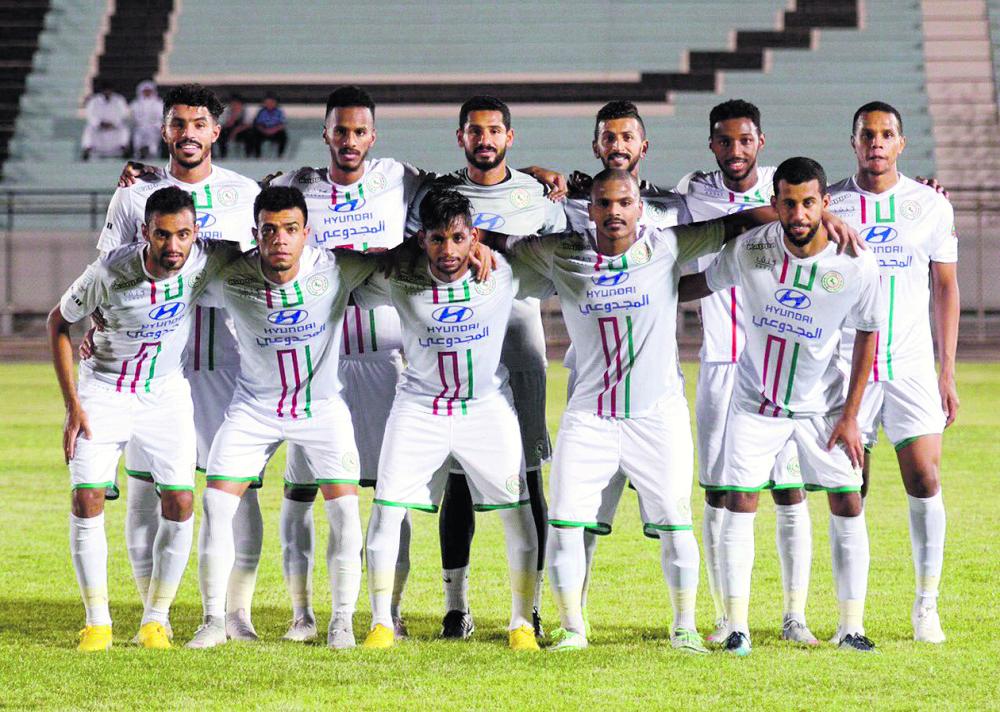 العمل الهادئ في الاتفاق حصاده البطولات