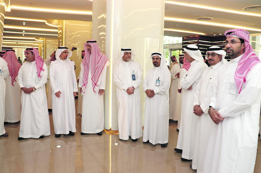 العربي الوطني يقيم حفل معايدة لمنسوبيه