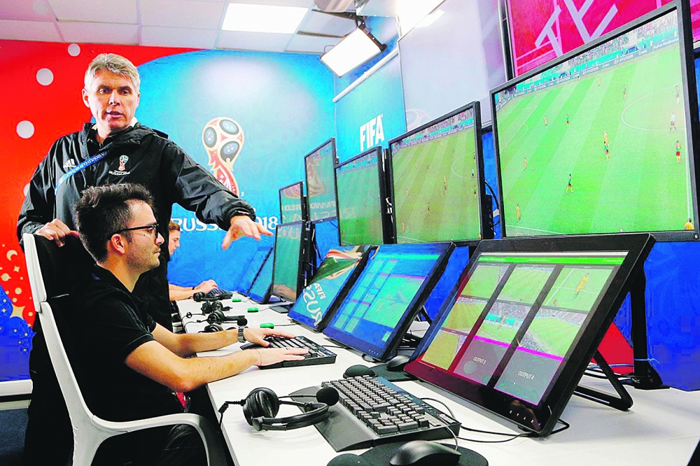 اعتماد تقنية (VAR) في الملاعب السعودية - جديد