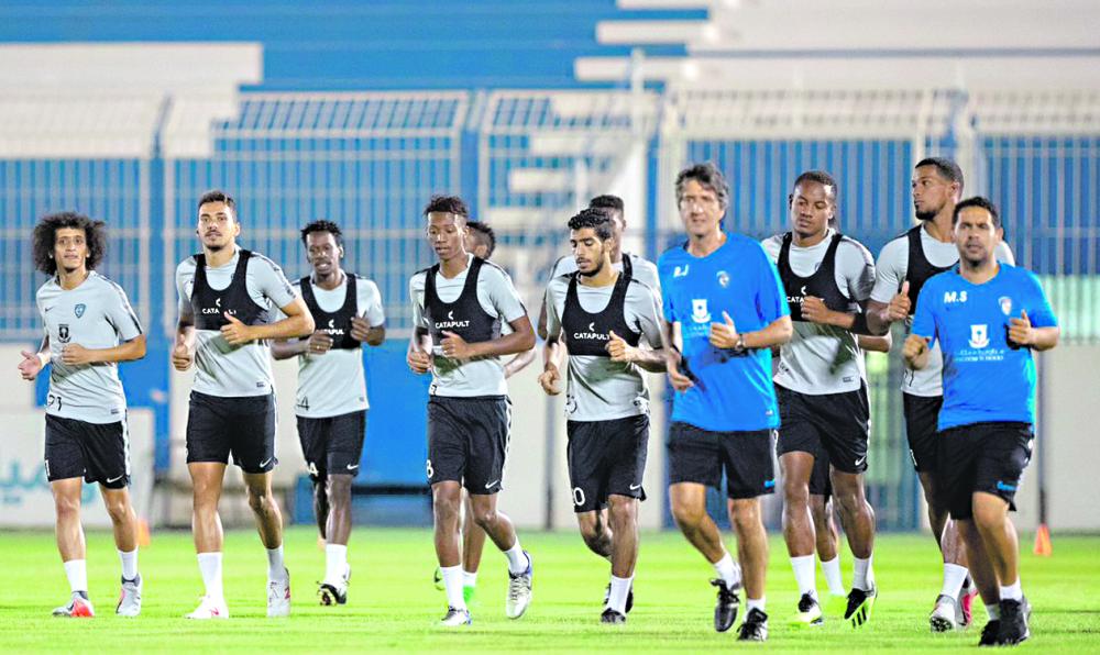 الحياة تعود للملاعب الرياضية بعد توقف دام 228 يومًا