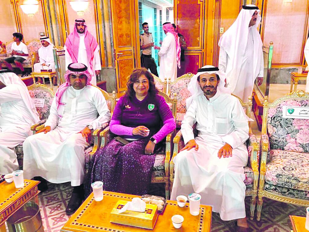 القنصل الأمريكي تكشف عن هوية فريقها