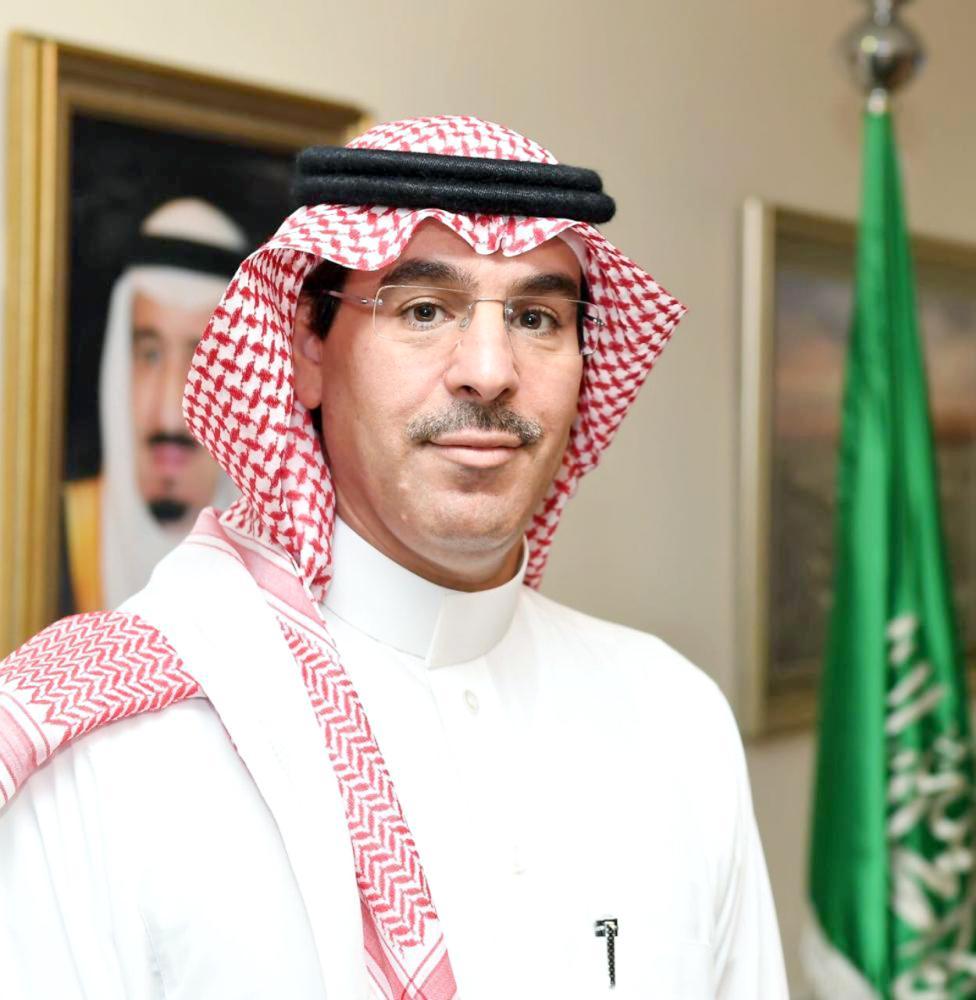 بماذا علق وزير الإعلام على بدء العام الدراسي الجديد؟