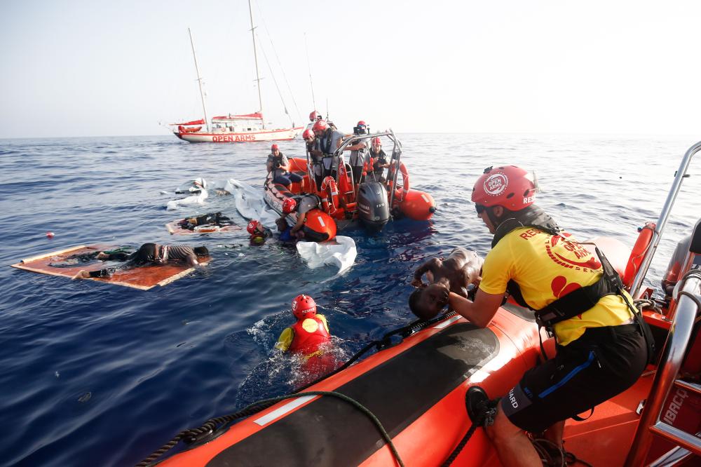 'قوارب الموت' في ليبيا تقضي على حياة 1600 شخص 
