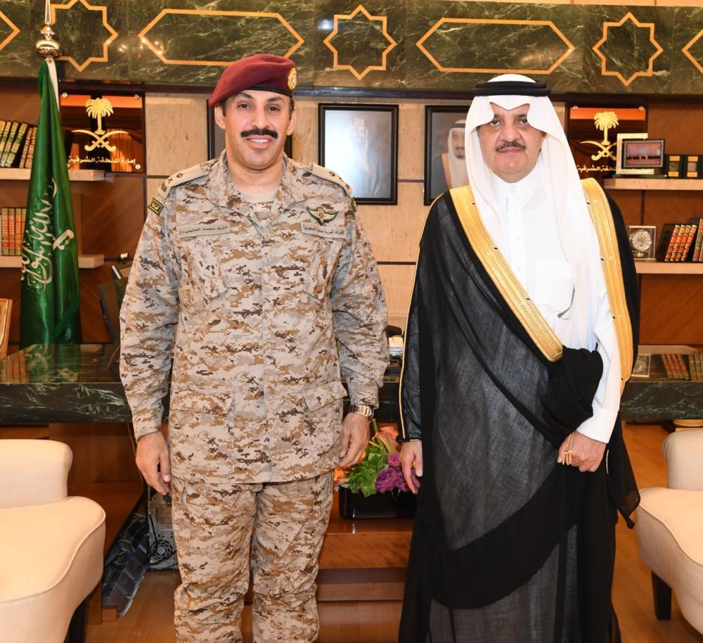 الأمير سعود بن نايف يقلد 'العتيبي' رتبة لواء