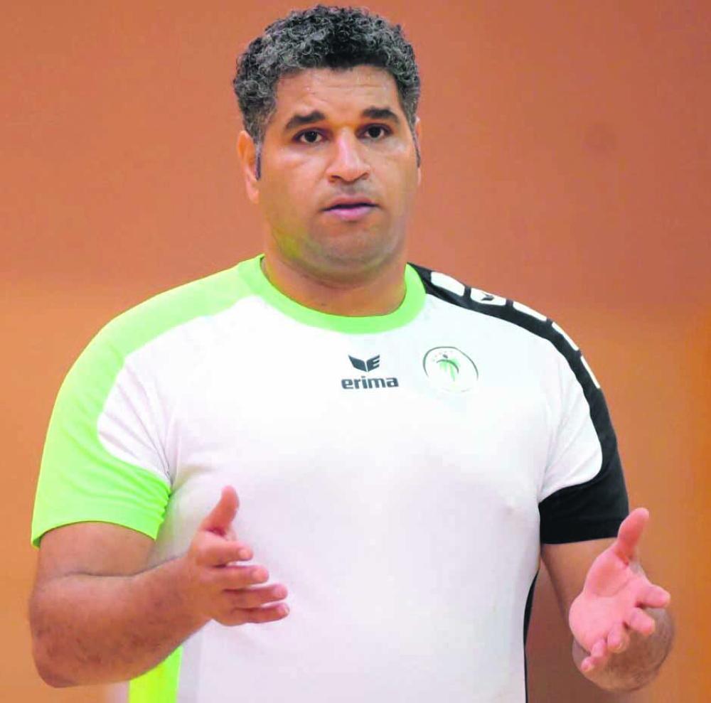 مناف آل سعيد يعود ليد النور