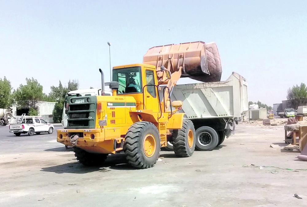 رفع 8100 متر أنقاض ومخلفات صناعية بـ«دلة الدمام»