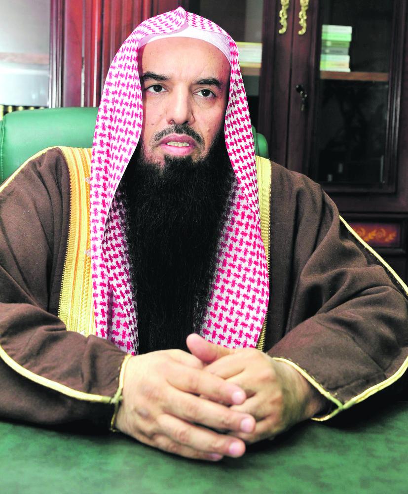محاضرات دينية بجامع الملك فهد في الخبر