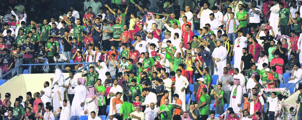 سوء التهوية يقلق الجماهير في «ملعب الدمام»