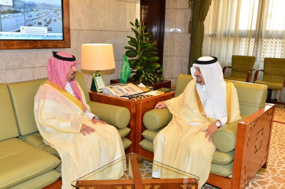 أمير الرياض يستقبل وزير الحرس الوطني