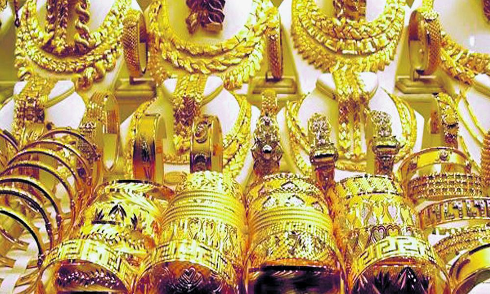 إجراءات احترازية لمكافحة غسل الأموال في نشاط الذهب