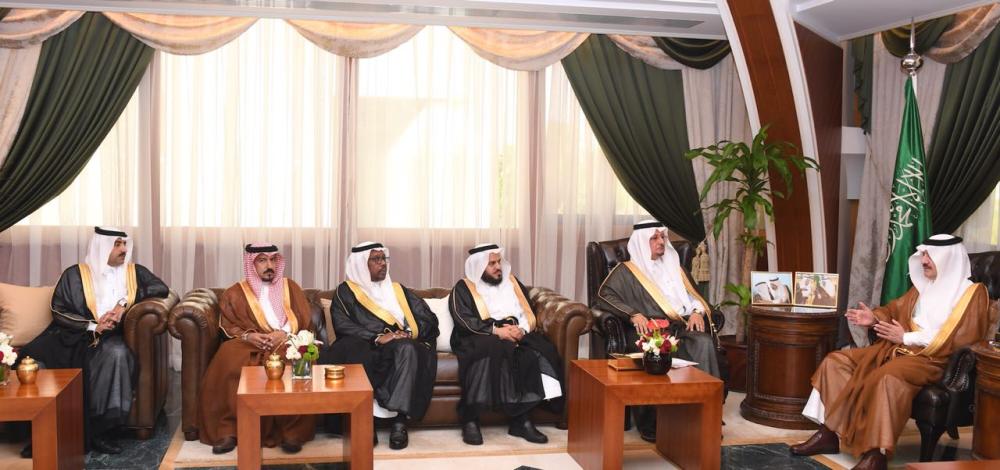 أمير الشرقية ينوه بتسهيل المسيرة العلمية لطلاب جامعة حفر الباطن