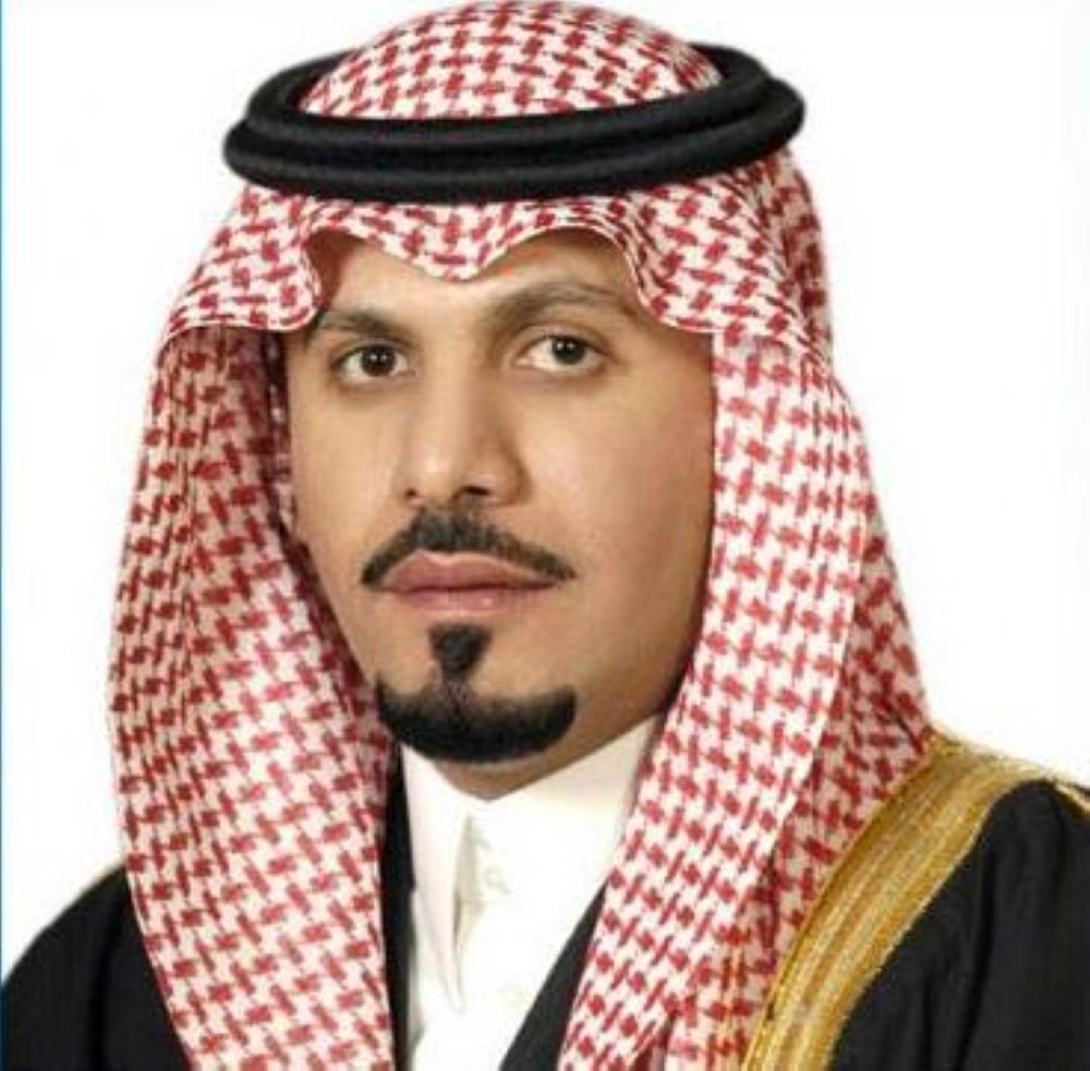 وزير الحرس الوطني يُعزي أسرة الشهيد «القرني»