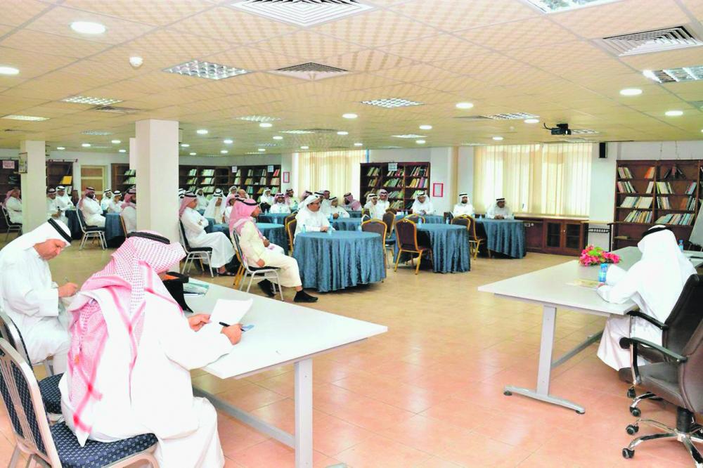 القطيف.. بحث احتياجات المرشدين الطلابيين