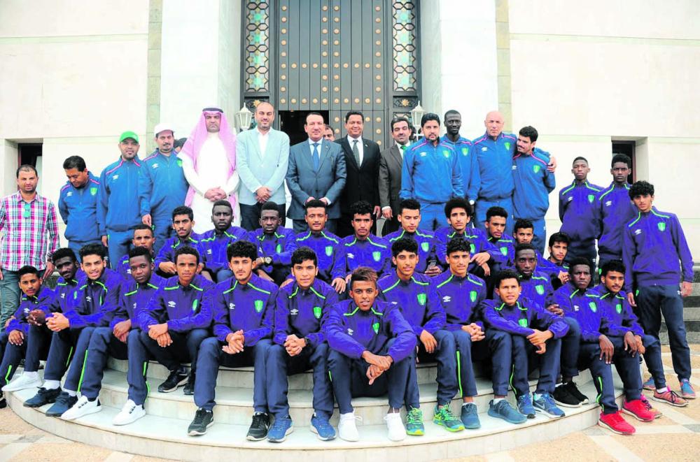 سفير المملكة لدى تونس يستقبل بعثة الأهلي