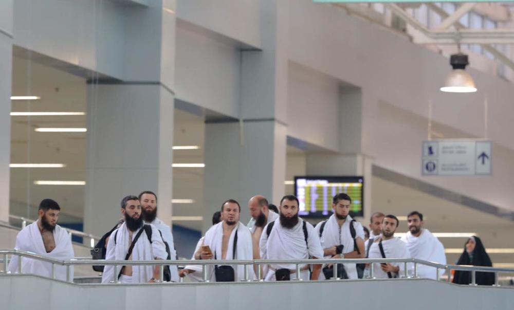 مطار المؤسس يبدأ في استقبال رحلات العمرة للموسم الجديد