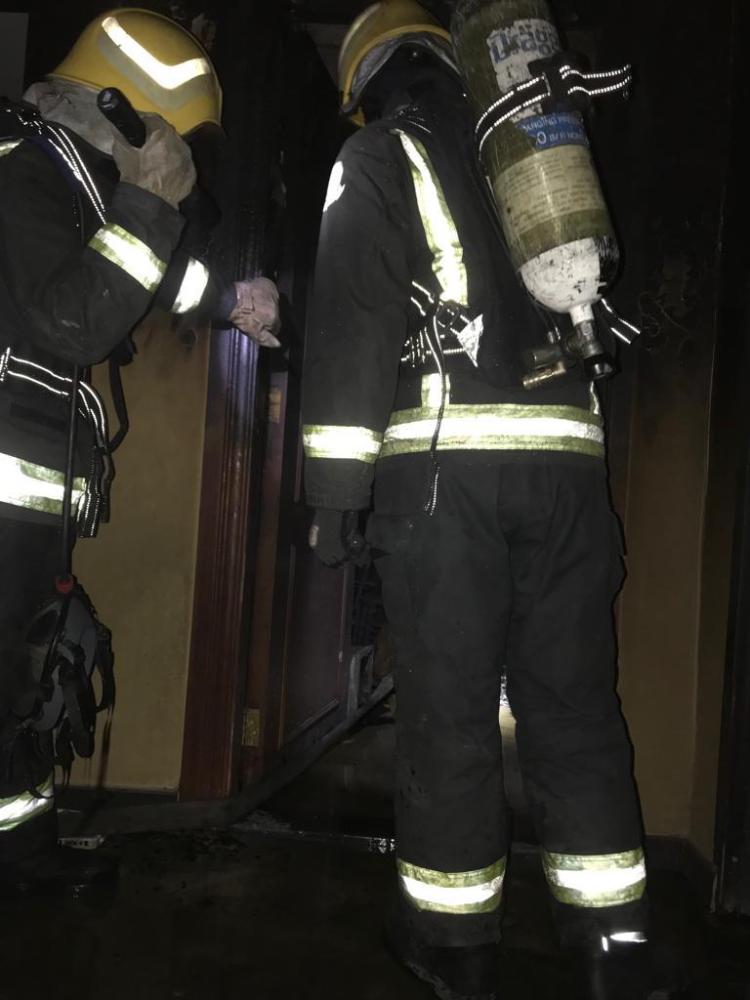 أصابة 23 شخص في حريق فندق بجدة