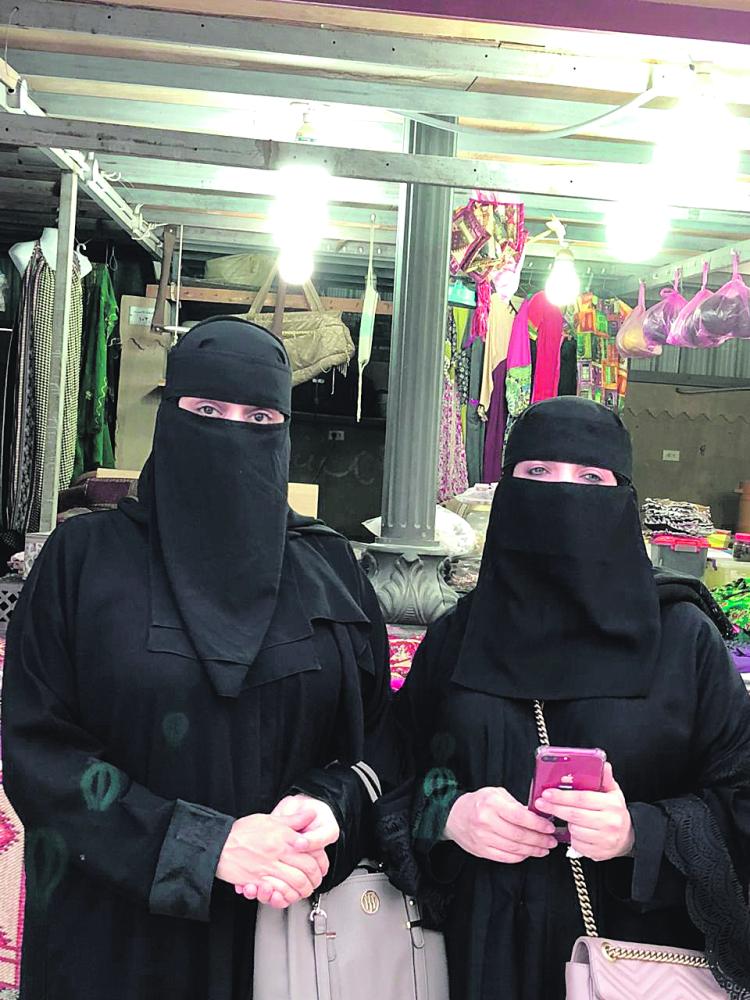 «سوق النساء» بالأحساء مهمل.. و«البلدي» يتدخل