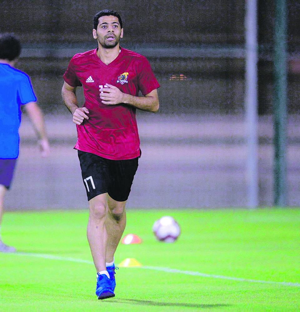 الوحدة والرائد يطاردان الفوز الأول