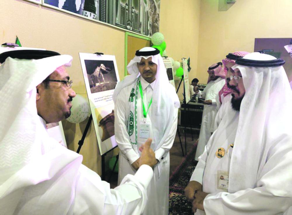 أوبريت وطني في احتفالات ثانوية عامر بن عوف بالدمام