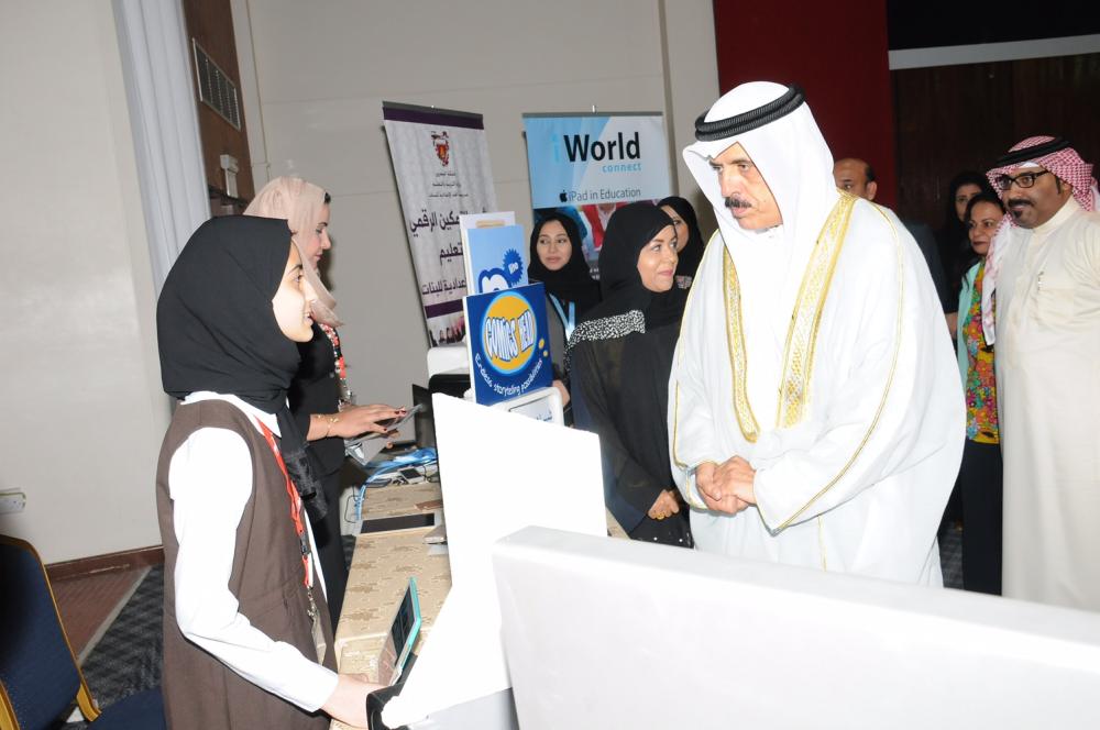 البحرين تواصل تطبيق «التمكين الرقمي» بالتعليم