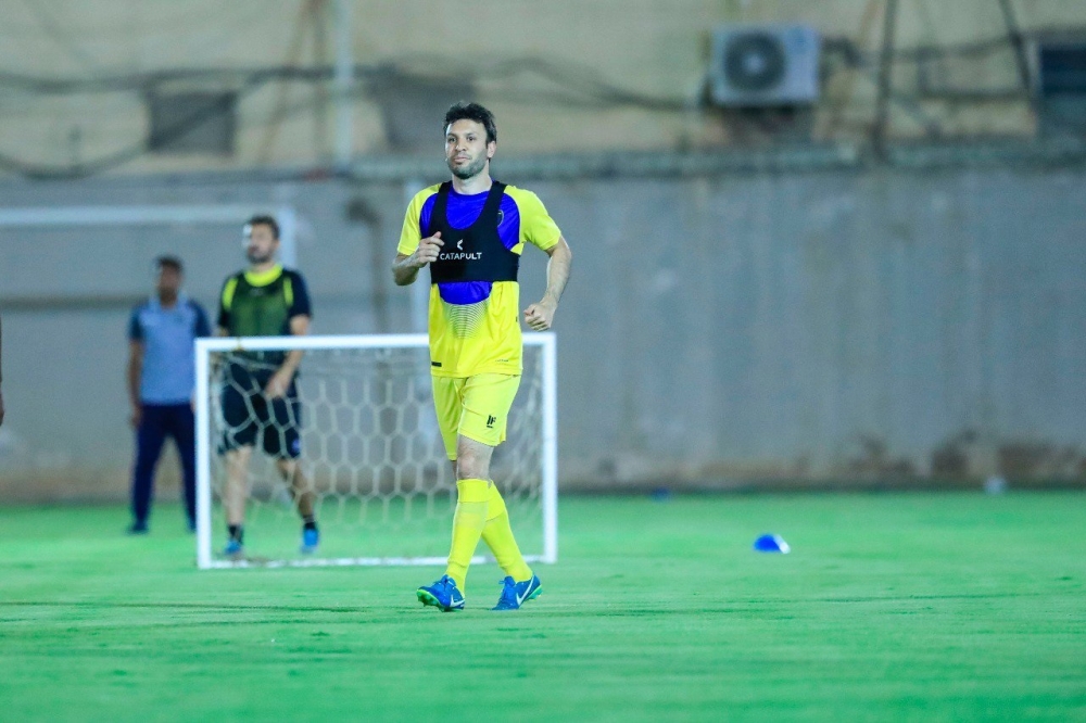 الهلال والنصر أمام عقبة الفتح والتعاون