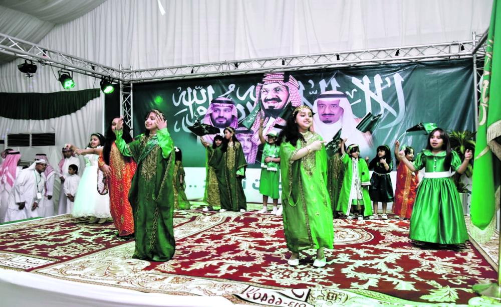 حضور حاشد في احتفالات القطيف باليوم الوطني