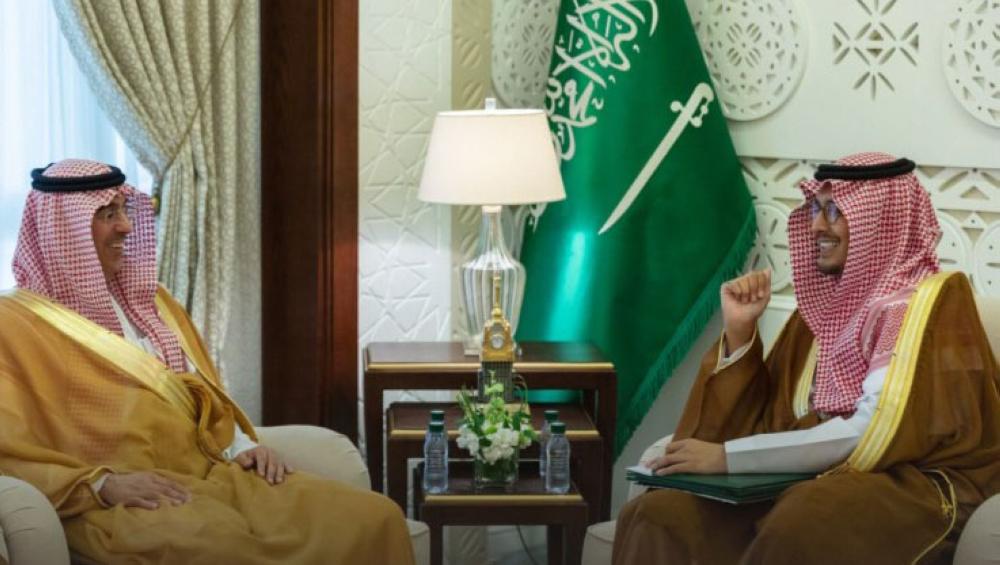 نائب أمير الشرقية يستقبل وزير الإعلام