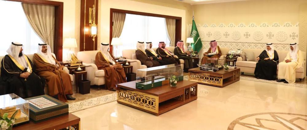 ‏ الأمير أحمد بن فهد يستعرض خطط واستراتيجيات جامعة حفر الباطن