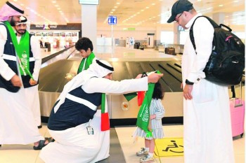 مطارات الخليج تشارك السعوديين فرحتهم باليوم الوطني
