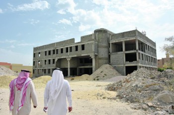 بعد تعثر 6 سنوات.. سحب مشروعين تعليميين بتاروت