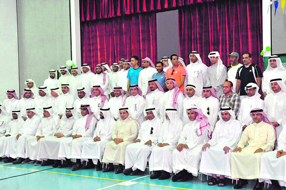 76 معلما مرشحون لجوائز التميز في القطيف
