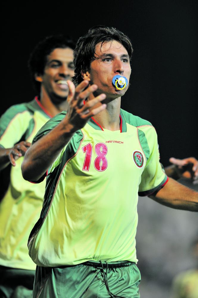 تيجالي.. من الاتفاق قدمه الى منتخب الإمارات