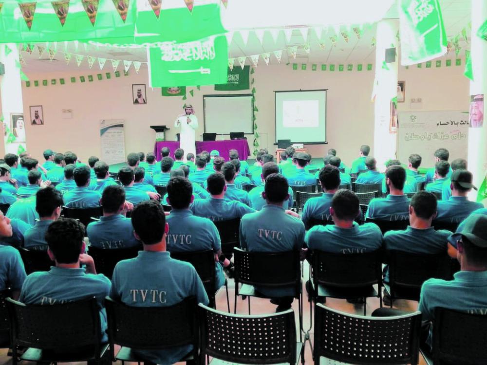 مكافحة المخدرات بالشرقية تقيم برنامجا توعويا للطلاب