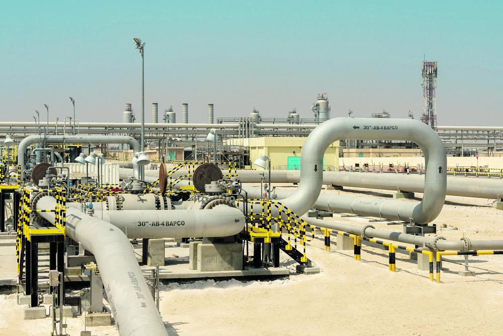 «أرامكو»: 350 ألف برميل نفط يوميا إلى البحرين