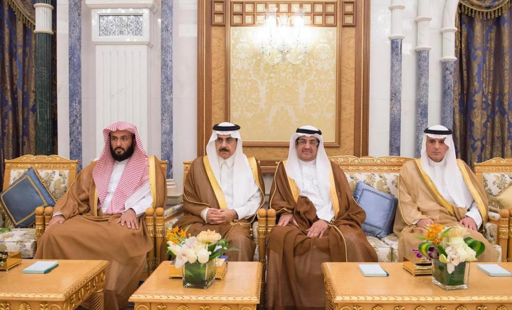 الملك يستعرض التعاون الثنائى مع وزير العدل المصري