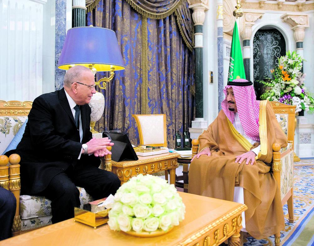 الملك يستقبل وزير العدل المصري