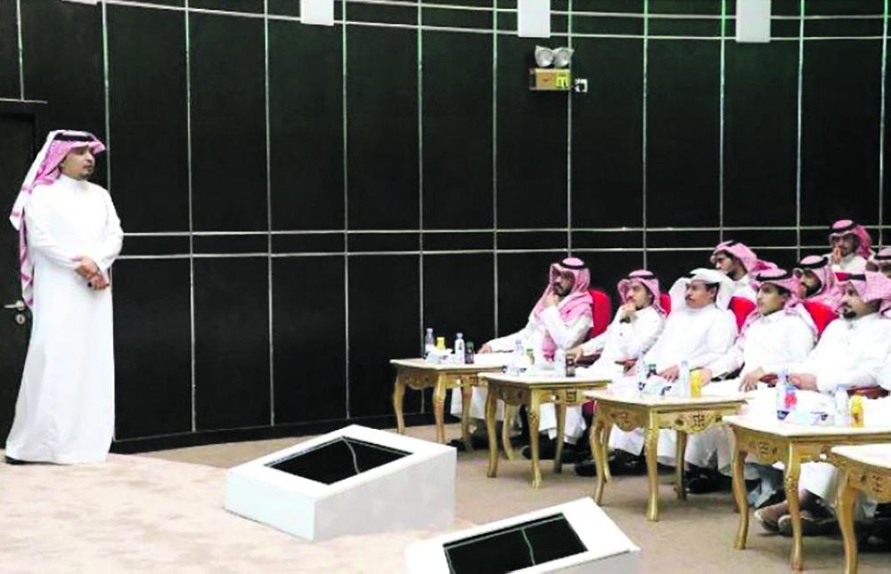 400 شاب بحفر الباطن يواجهون خطر الشائعات