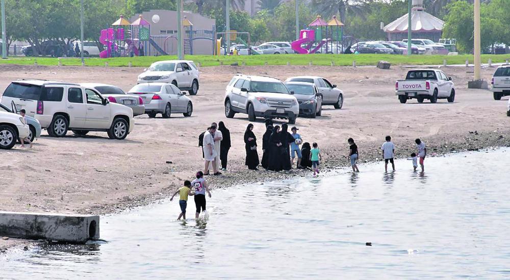 أمطار غزيرة على الشرقية والعائلات تخرج للتنزه