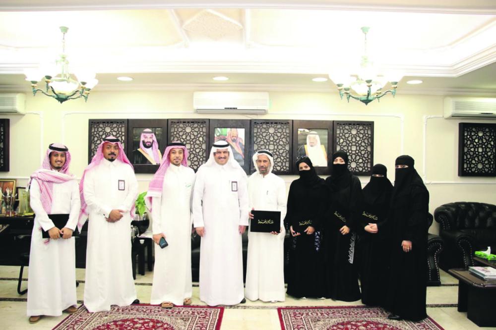 «التنمية» تكرم إدارة الإعلام